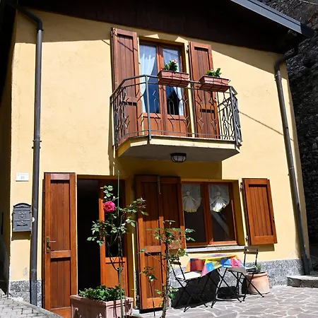 Feriehus Casa Joly, La Casetta Tra I Tre Laghi *